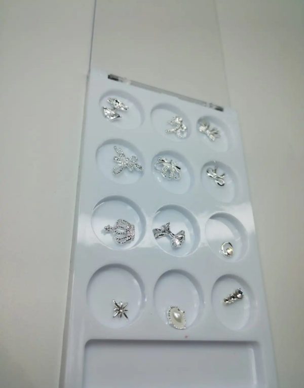 DIJES DE UÑAS (12PC)
AF50453 - Imagen 3